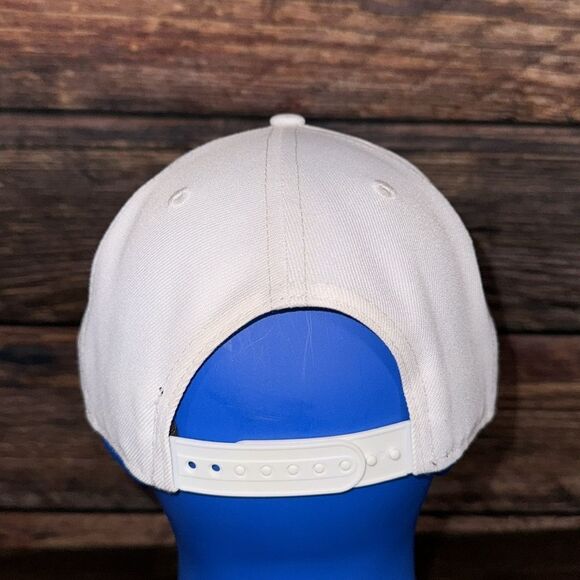 New Era 9Fifty Toronto Raptors SnapBack Hat - Picture 5 of 8